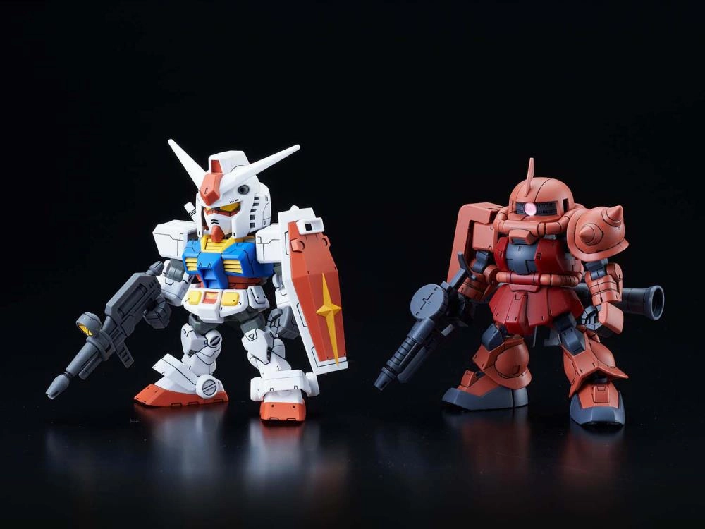 Congratulations Present Chibi Style Gundam SDCS Cross Silhouette RX-78-2 Gundam and Ms-06S Zaku II Model Kit