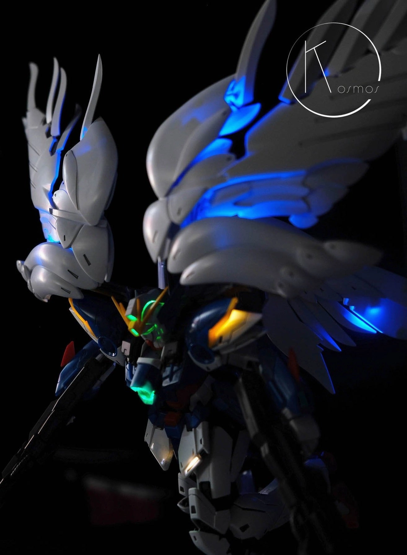 International Icon KOSMOS Gundam 1/100 MG Wing Gundam Zero EW Ver. Ka LED Matrix Set