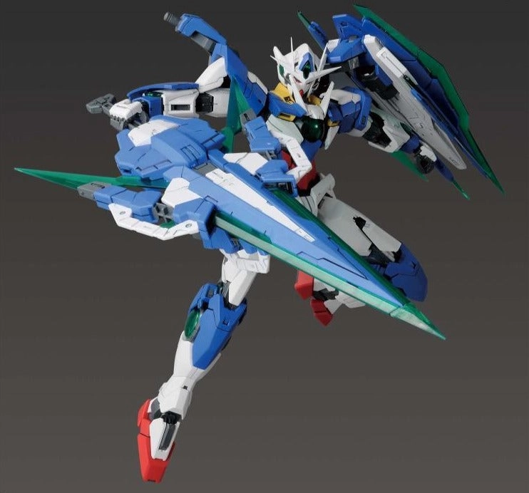 Gundam 1/100 MG 00 OO Battlefield Record GNT-0000/FS 00 Qan[T] (Quanta) Full Saber Model Kit Collection Showcase Family friendly